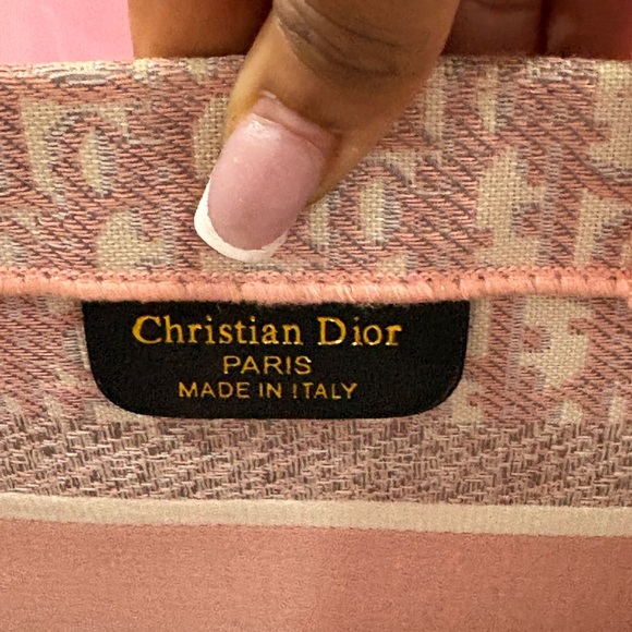 💫LARGE Dior💫 BOOK TOTE Pink Embroidery - Picture 7 of 7